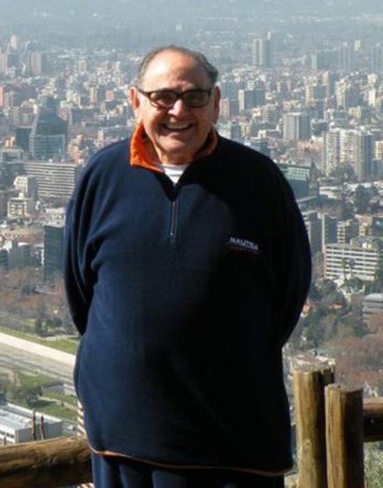 Фото на фоне большого города. / Фото: starhit.ru Фото на фоне большого города. / Фото: starhit.ru