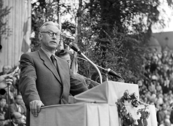 Автор *Молодой гвардии* | Фото: liveinternet.ru Автор *Молодой гвардии* | Фото: liveinternet.ru