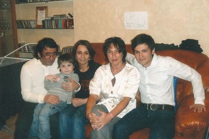 Юрий Абрамович, внук Грант, дочь Ксения, жена Наталья Тимофеевна, сын Александр. / Фото: www.kp.ru