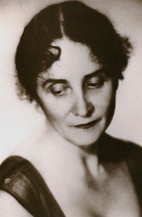 Нина Дорлиак. / Фото: www.mzstatic.com Нина Дорлиак. / Фото: www.mzstatic.com