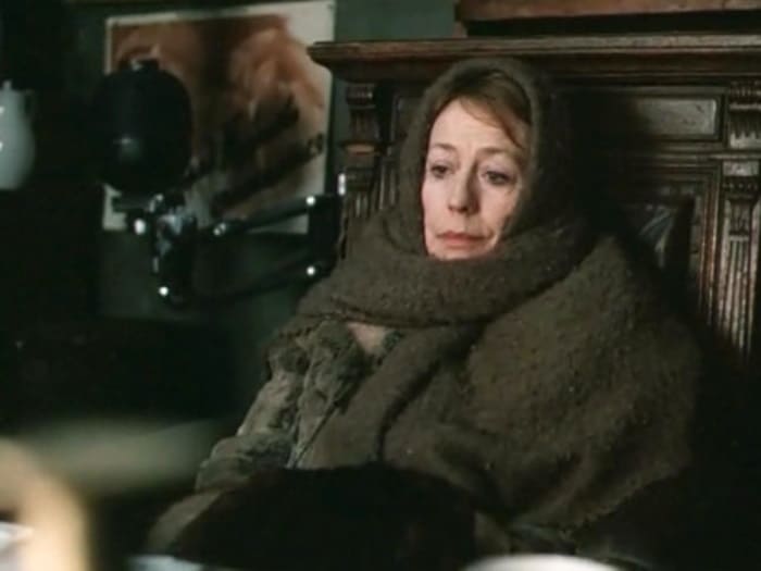 Анни Жирардо в роли пианистки Веры Лотар-Шевченко, 1989 | Фото: kino-teatr.ru Анни Жирардо в роли пианистки Веры Лотар-Шевченко, 1989 | Фото: kino-teatr.ru