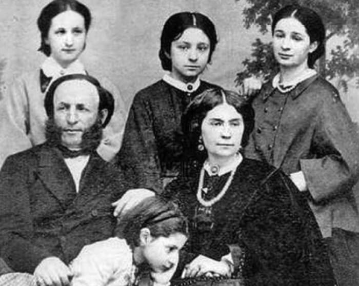 И. Айвазовский, Ю. Гревс и их дочери | Фото: artchive.ru И. Айвазовский, Ю. Гревс и их дочери | Фото: artchive.ru