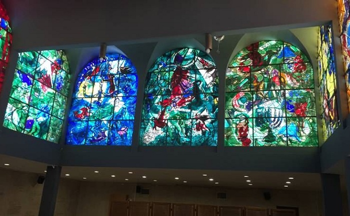 Иерусалим. Эйн-Карем. Витражи Марка Шагала. Иерусалим. Эйн-Карем. Витражи Марка Шагала.