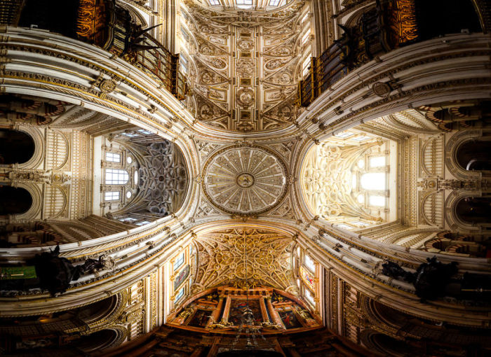 Упоминать, что Мескита числится в Списке ЮНЕСКО, думается, нет необходимости - в этом убеждается каждый посетивший это чудесное здание. Автор: Gauvin Lapetoule. Упоминать, что Мескита числится в Списке ЮНЕСКО, думается, нет необходимости - в этом убеждается каждый посетивший это чудесное здание. Автор: Gauvin Lapetoule.