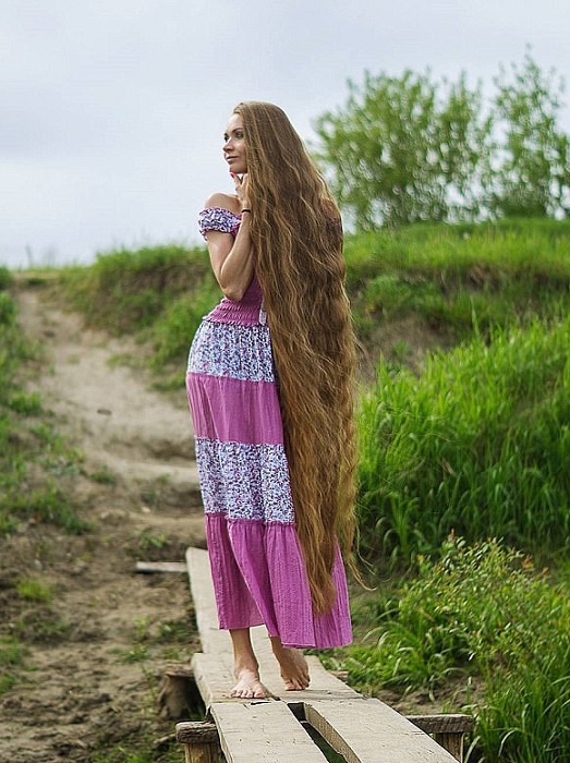 Дарью Губанову назвали русской Рапунцель. | Фото: dailymail.co.uk. Дарью Губанову назвали русской Рапунцель. | Фото: dailymail.co.uk.