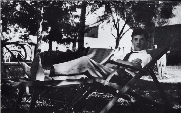 Один из первых автопортретов французского фотографа Вилли Рони. Один из первых автопортретов французского фотографа Вилли Рони.