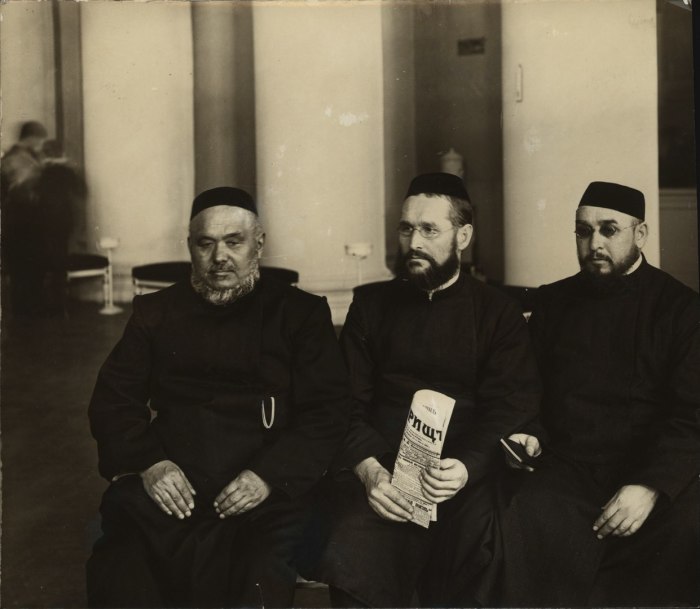 Депутаты-мусульмане, члены Государственной Думы II созыва. Российская империя, Санкт-Петербург, 1907 год. Депутаты-мусульмане, члены Государственной Думы II созыва. Российская империя, Санкт-Петербург, 1907 год.