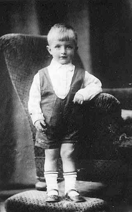 Игорь Дмитриев в детстве. / Фото: www.dmitriev2004.narod.ru Игорь Дмитриев в детстве. / Фото: www.dmitriev2004.narod.ru