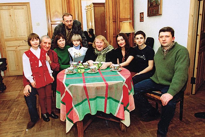 Людмила Иванова и Валерий Миляев: «Приходит время, люди головы теряют...» () Людмила Иванова и Валерий Миляев: «Приходит время, люди головы теряют...»