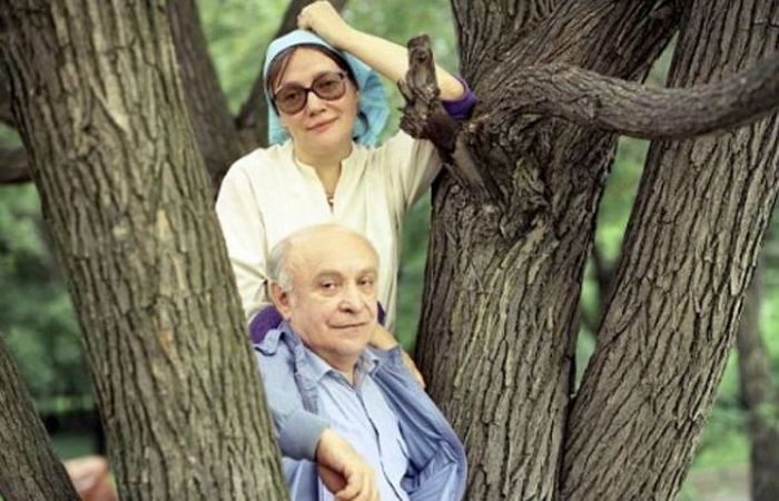 Ролан Быков и Елена Санаева. / Фото: www.eg.ru Ролан Быков и Елена Санаева. / Фото: www.eg.ru