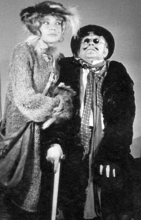 Ролан Быков и Елена Санаева в фильме "Приключения Буратино". / Фото: www.detectivebooks.ru Ролан Быков и Елена Санаева в фильме "Приключения Буратино". / Фото: www.detectivebooks.ru