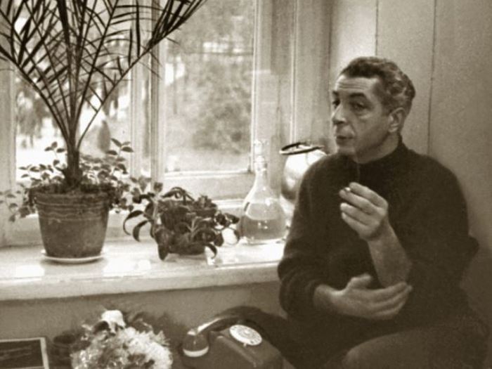 Композитор, который подсказал Эльдару Рязанову идею фильма *Вокзал для двоих* | Фото: personallife.ru Композитор, который подсказал Эльдару Рязанову идею фильма *Вокзал для двоих* | Фото: personallife.ru