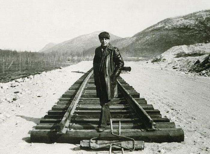 Композитор, который подсказал Эльдару Рязанову идею фильма *Вокзал для двоих* | Фото: tariverdiev.ru Композитор, который подсказал Эльдару Рязанову идею фильма *Вокзал для двоих* | Фото: tariverdiev.ru