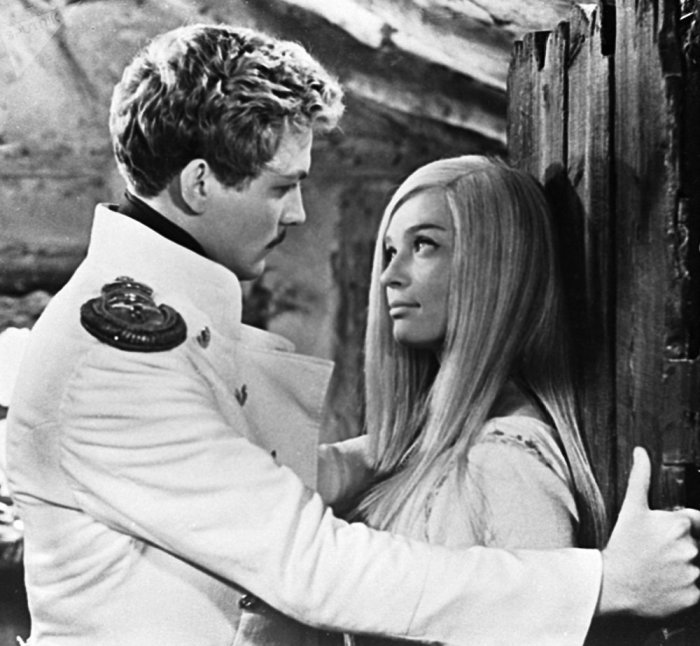 Владимир Ивашов и Светлана Светличная в фильме "Герой нашего времени". / Фото: www.nediyor.com Владимир Ивашов и Светлана Светличная в фильме "Герой нашего времени". / Фото: www.nediyor.com