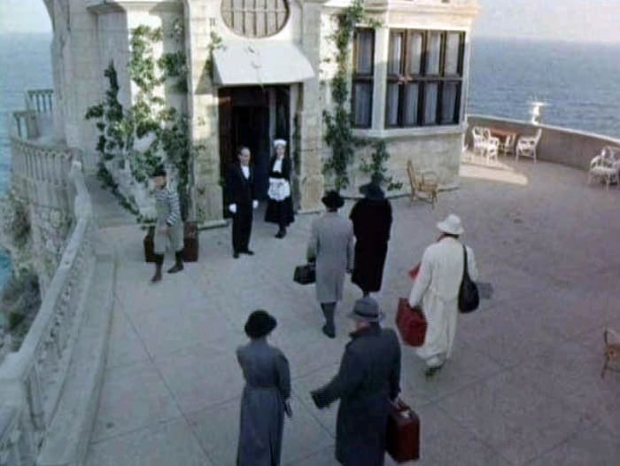 Ласточкино гнездо – особняк мистера Оуэна | Фото: krymtrek.ru Ласточкино гнездо – особняк мистера Оуэна | Фото: krymtrek.ru