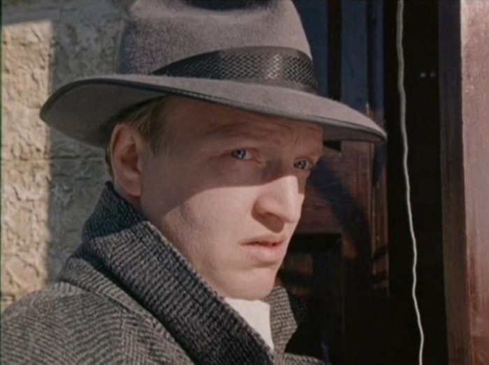 Александр Кайдановский в фильме *Десять негритят*, 1987 | Фото: tele.ru Александр Кайдановский в фильме *Десять негритят*, 1987 | Фото: tele.ru