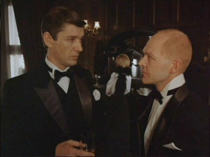 Кадр из фильма *Десять негритят*, 1987 | Фото: kino-teatr.ru Кадр из фильма *Десять негритят*, 1987 | Фото: kino-teatr.ru