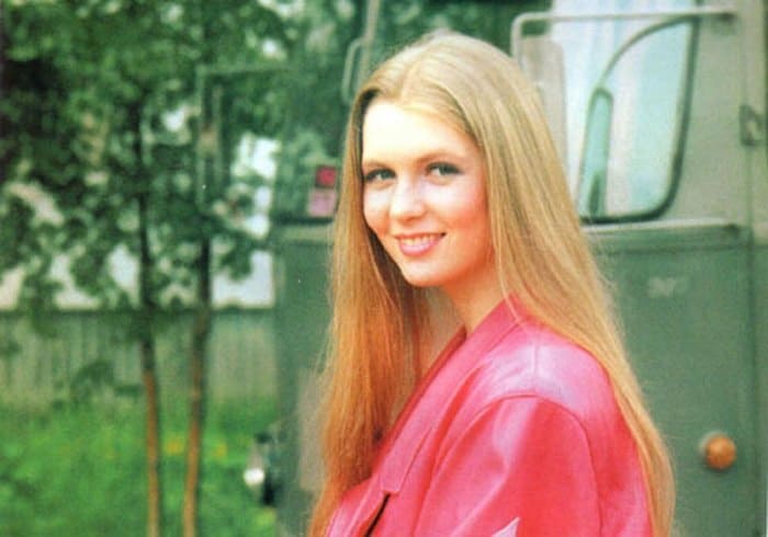 Анастасия Немоляева в фильме *Интердевочка*, 1989 | Фото: kino-teatr.ru Анастасия Немоляева в фильме *Интердевочка*, 1989 | Фото: kino-teatr.ru