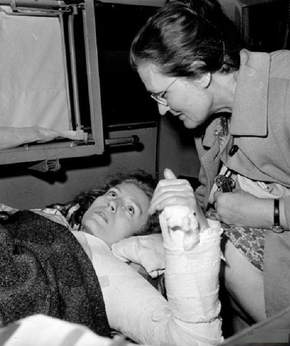 Анна Герман с мамой. После аварии. / Фото: www.pressa.tv