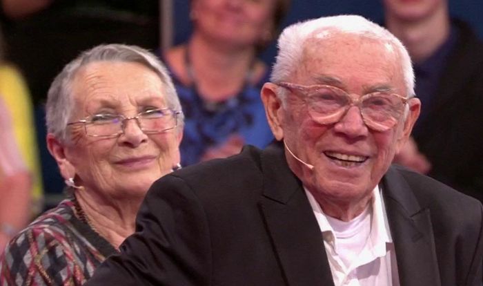 Олег Анофриев и Наталья Отливщикова. / Фото: www.1tv.ru Олег Анофриев и Наталья Отливщикова. / Фото: www.1tv.ru