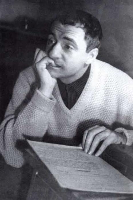 Марк Захаров и Нина Лапшинова: «Мужчину делает его женщина» () Марк Захаров и Нина Лапшинова: «Мужчину делает его женщина»