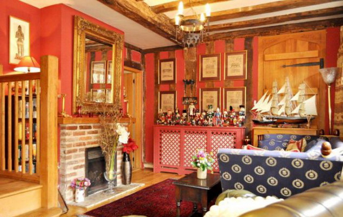 Гостиная с камином. Гостиная с камином.