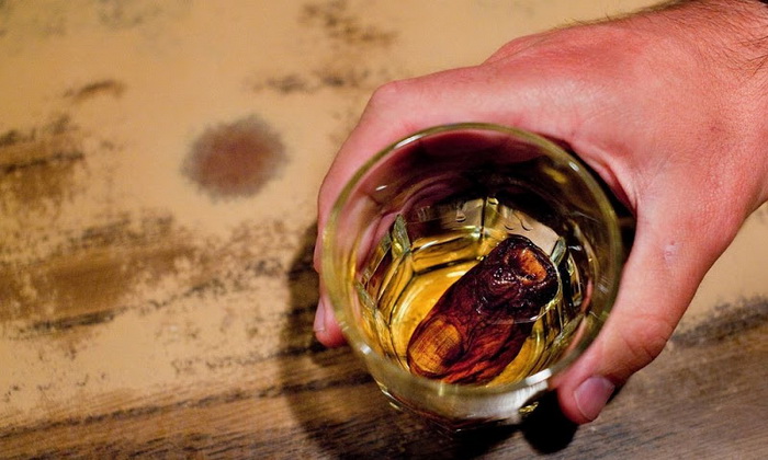 Жуткий напиток для самых смелых посетителей. Жуткий напиток для самых смелых посетителей.