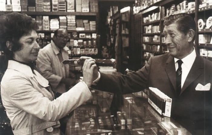 *Продавец хорошей жизни* Зино Давидофф | Фото: izbrannoe.com