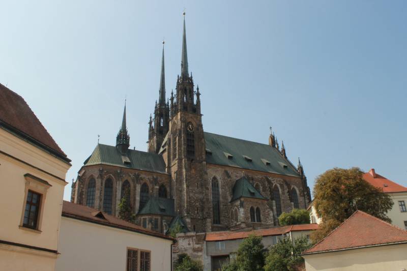 Осада города Брно: почему часы бьют полдень в одиннадцать… (окончание)