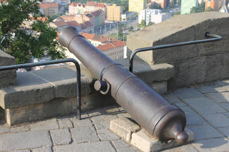 Осада города Брно: почему часы бьют полдень в одиннадцать…