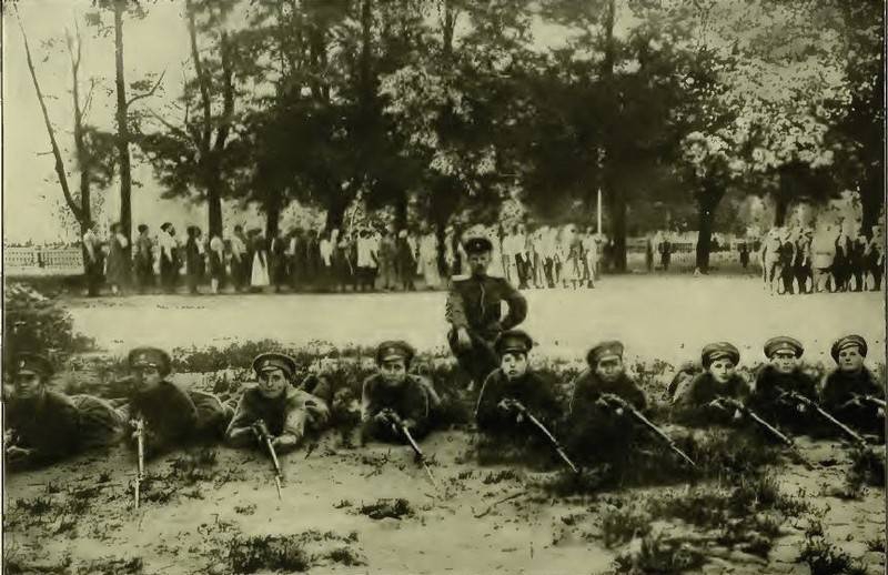 Кому щи пусты, а кому жемчуг мелок