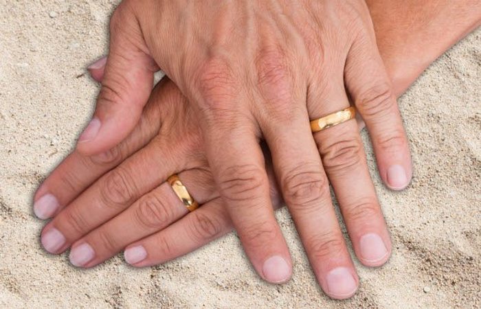 Каблуки, обручальные кольца, эпиляция...: 10 самых популярных модных традиций и увлекательные истории их появления