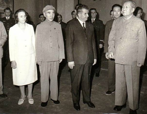 "Полноводный Дунай". Сто лет Чаушеску