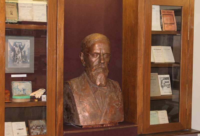 Великий историк из маленького дома…