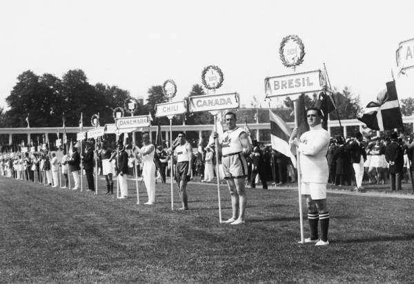 Мировое олимпийское политическое шоу. Один взгляд назад