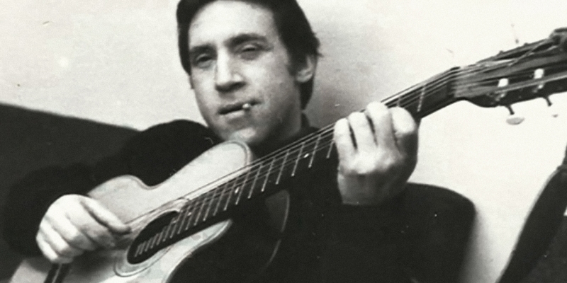 «Ему отвратительны были люди бесхребетные»