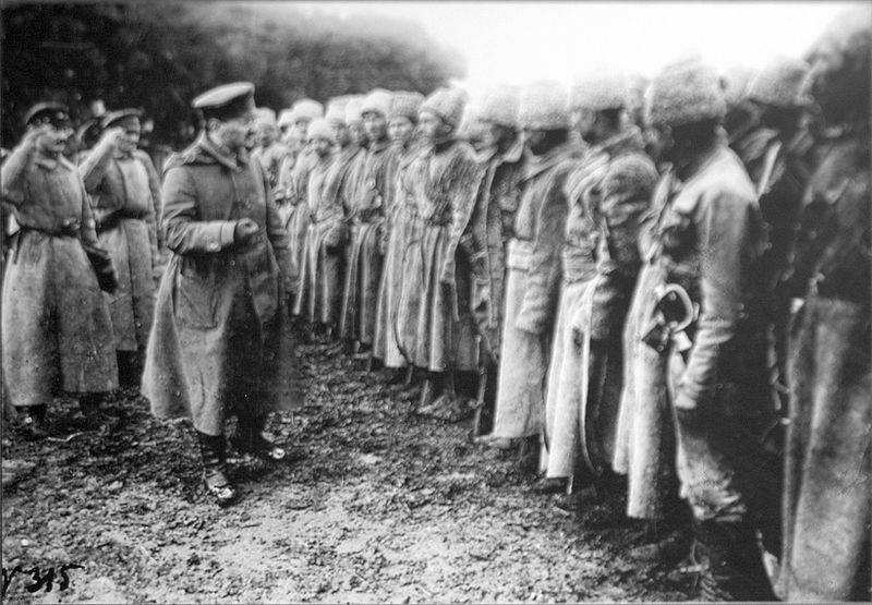100 лет Рабоче-Крестьянской Красной Армии и Флоту