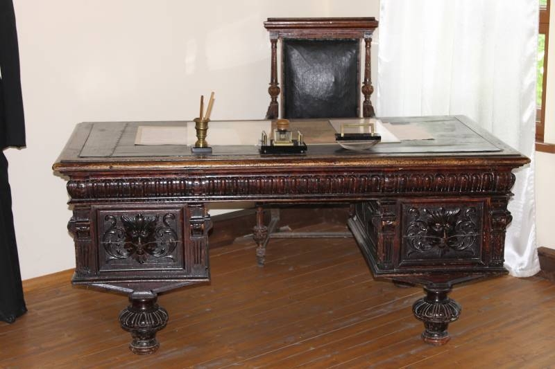 Великий историк из маленького дома…