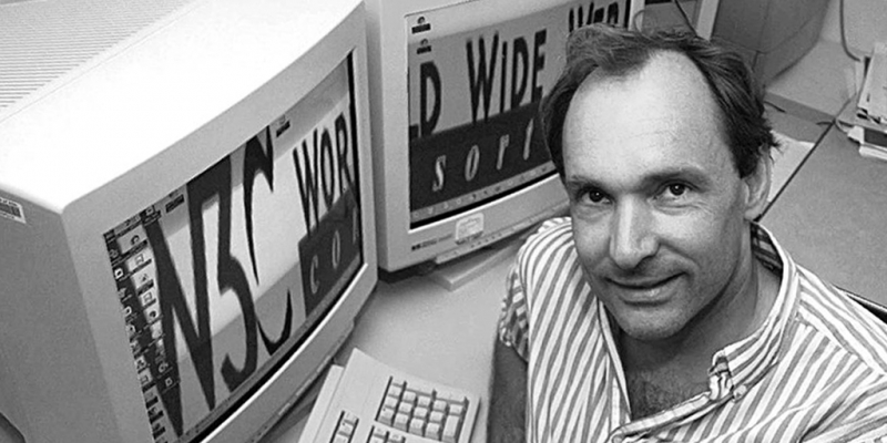 «Кто контролирует интернет, контролирует мир»