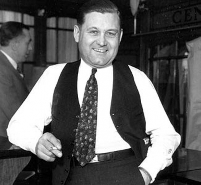 Не шутите с Аль Капоне (18+)