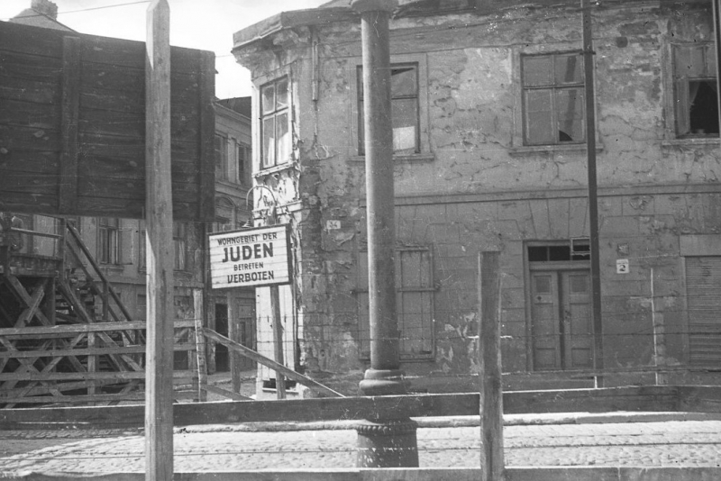 «Наши души, как птицы в клетке, рвутся на свободу»