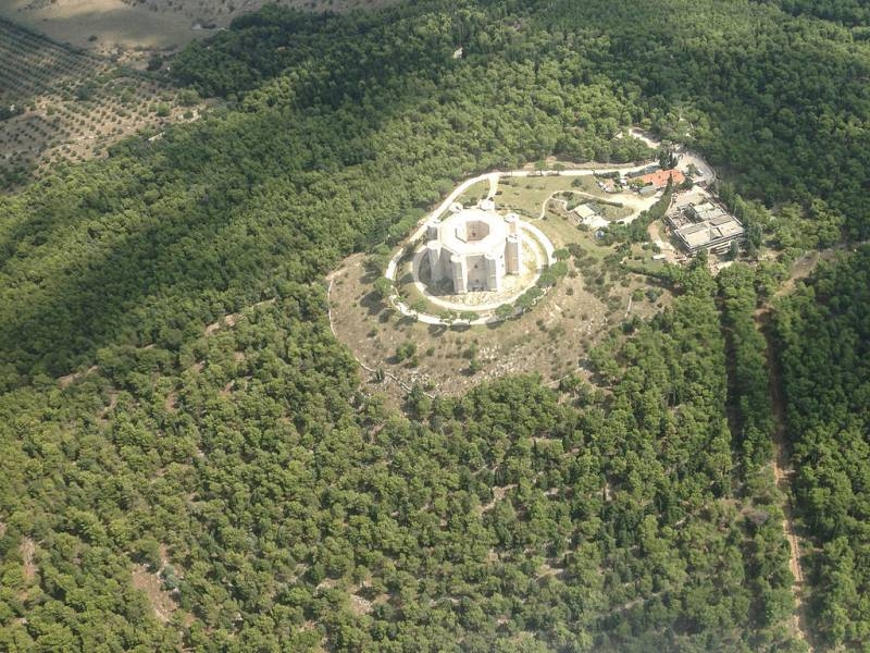 Замок «Чуда мира» - Кастель-дель-Монте