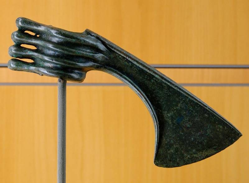 «Губительная и благодатная бронза» (Культура бронзового века – 2)