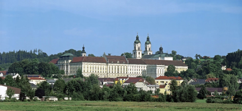 «Адольф Гитлер – мой друг детства»