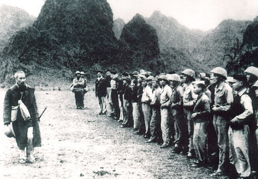 Франция цепляется за Индокитай и своё величие, 1946-1954