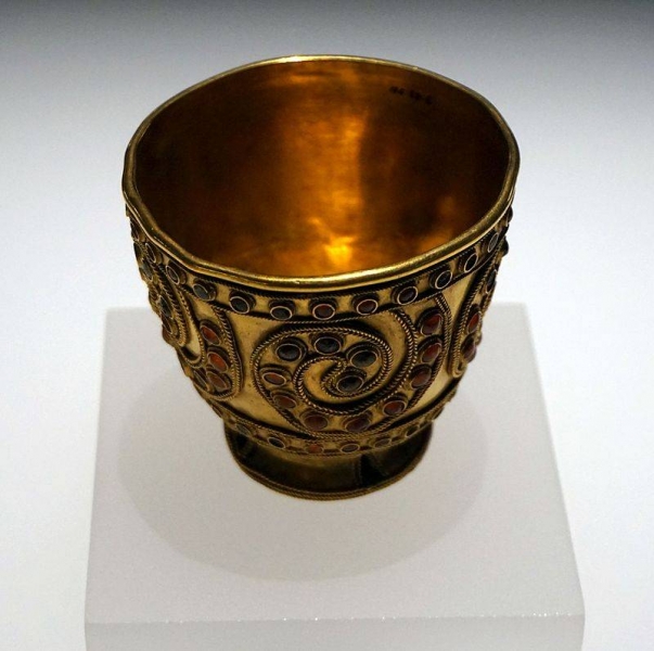 Древние хитрости кубка из Триалети, или когда был изобретен токарно-давильный станок?