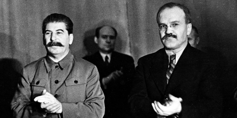 Молотов под дамокловым мечом