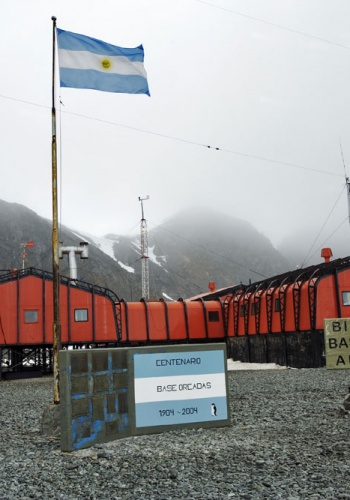 В диких условиях: история полярных станций Антарктиды