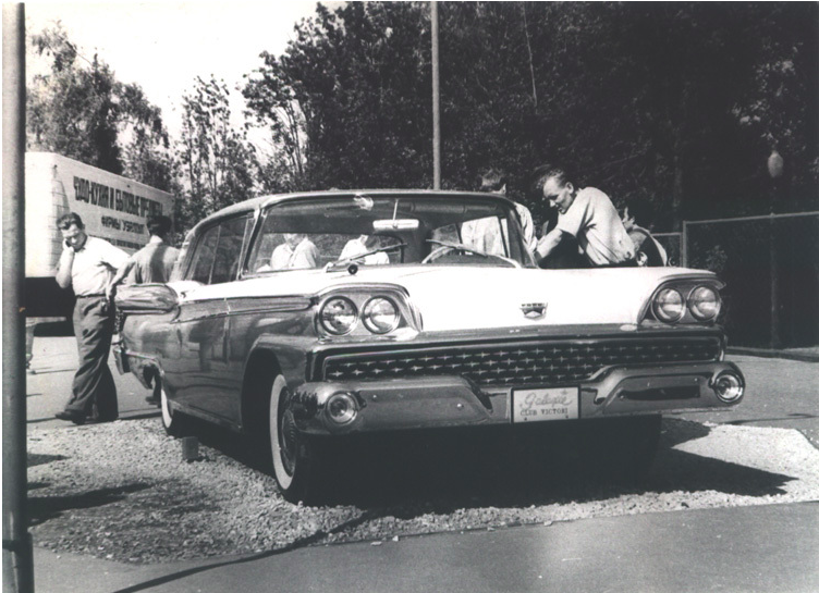 Стиральная машина против самолета Ту-114