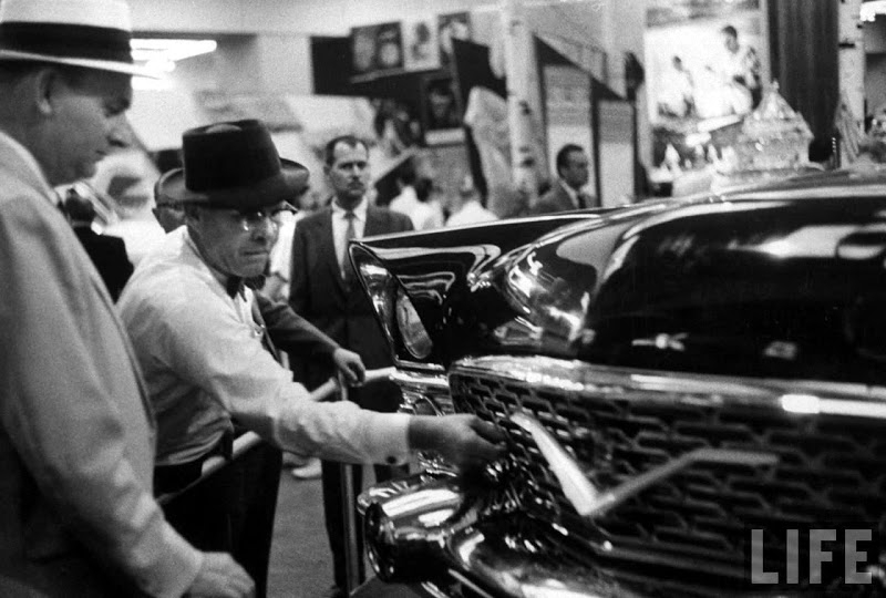 Стиральная машина против самолета Ту-114